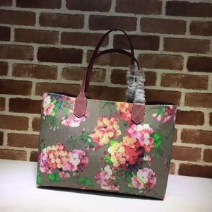 Top quality original totes embroidery Luxurys Designers Bags Totes embroidered pattern large casual shopping bag handbag tote purse wallet Cross body flower