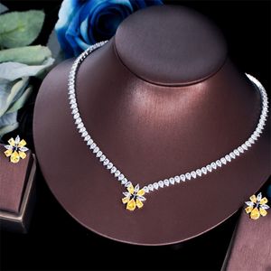 Cwwzircons glänsande gula kubiska zirkoniumkvinnor Party Engagement Wedding Flower Necklace örhängen smycken set brudtären gåva T586 220726