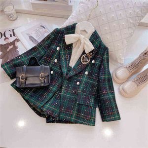 Mode Kids Girls Princess 2PCs Kläder Set Vår Höst Barn Plaid Blazer Coat Outwear + Shorts Vintage Outfits Suit AA220316