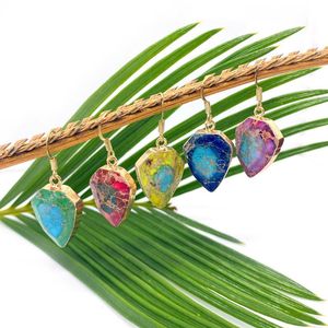 Baumeln Kronleuchter 1 Paar türkisfarbene Schildform-Ohrringe für Frauen, mehrfarbiger Beschichtungsprozess, Naturstein-Charms, DIY-Schmuckherstellungszubehör