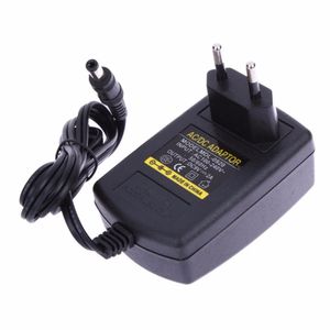 AC 100-240V Converter Adapter DC 5,5mm x 2.5mm 2000mA laddare Växlar strömförsörjning EU-kontakt