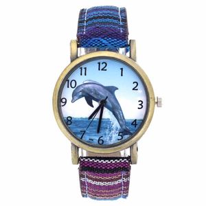 腕時計イルカ柄オーシャン水族館の魚ファッションカジュアル男性女性キャンバス布ストラップスポーツアナログクォーツ時計