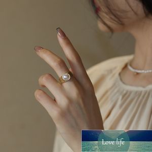 Pearl Inlaid Special-Interest Design Högkänning Fransk stil Retro Elegant Mellanliggande Finger Ring Kvinna Öppning