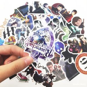 50 adet/takım posteri Küçük su geçirmez Kaykay çıkartmalar Popüler Filmler Araba dizüstü dizüstü şişe Kask araba sticker PVC Gitar Çıkartmaları