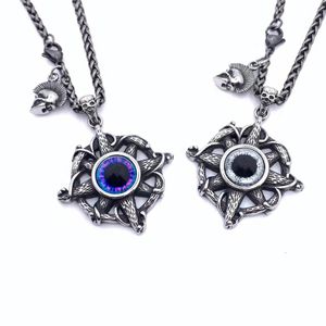 Devil Eternal Eye Personality Pendant Halsband Hip Hop Trendy Men's Fashion Street mångsidiga långa tillbehörsmycken gåva