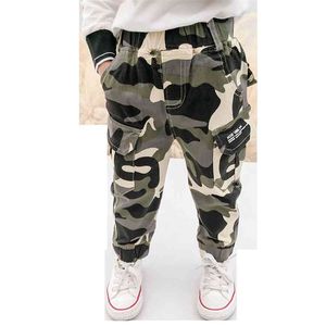 Pantaloni per ragazzi camuffare pantaloni da ragazzo per bambini lettera bambino pantaloni cargo vestiti per bambini in stile casual 210412