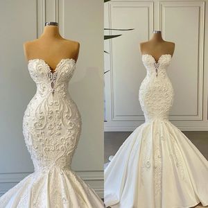 Vintage Retro Wedding Dresses Lace Appliques Sweetheart Bridal Gown Custom Made Sleeveless Sweep Train Wedding Gowns