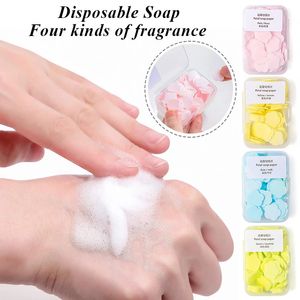 100 pz/scatola Petalo Sapone Foglio di Carta Schiuma Viaggio Fragranza Bagno Lavaggio A Mano Mini Fiore Usa E Getta Portatile Disinfettante Per Le Mani