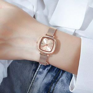 Роскошные женские часы дизайнерские водонепроницаемые корейский стиль простые ретро легкие роскошные нишевые тенденция квадрат Temply Dial Ladies Mesh Belt Watch gdrgf