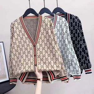 Höst kvinnors tröjor jackor kvinna designer mode lös vintage jacquard över en tunn tröja jacka