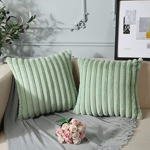 Inyahome Throw Covers Soft Cozy Pillowcase Faux Rabbit Fur Cushion Cover for Couch Sofa Bed Chair Home Decor Saga Green 220816