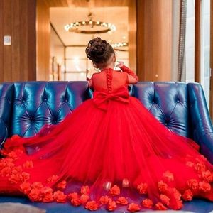 2022 Red Lace Flower Girl Dresses For Wedding Jewel Neck Long Sleeeves Hand Made Flowers Ball Gown Toddler Pageant Gowns Tulle Floor Length Kids Birthday Dress