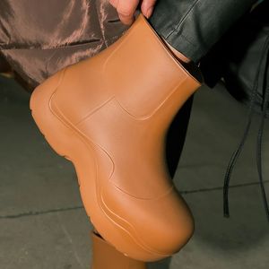 Modern Fashion Rain Boots Solid Waterproof Elastic Upper Thick Flat Platform Sole Round Toe Non Slip Brand Design Ladies Shoes 220609