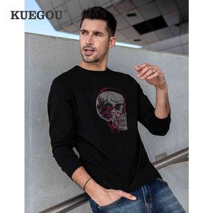 Kuegou 2021 Spring Nowe 100% bawełny Mężczyzn T-shirt z długim rękawem Czaszka Haft Haft Tshirt Fashion Toptee Black Plus Size 88071 T220808