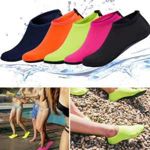 Unisex su ayakkabıları wetsuit çorap yüzme dalış çorap havuzu plajı sörf nefes alabilen çoraplar düz sandalet kalmaz hızlı kuru terlik