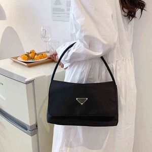 2022 Summer Popular Black Hand-held One Shoulder Ascella leggera e versatile borsa da donna Oxford di alta qualità