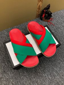 2022 Män Kvinnor Tofflor Designer Gummi Slides Sandal Flat Blooms Strawberry Tiger Bees Green Red White Web Fashion Shoes Beach Flip Flops Flower