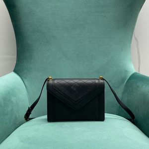 10A högsta kvalitet Mini fårskinn axelväska 20cm mode klaffväska kvinna crossbody väskor lyxiga designerväskors dam clutch plånböcker Med box Y032