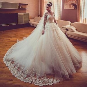 Sweetheart Ball Suknia Suknie Ślubne Long Appliqued Rękawy Cekiny Koronki Suknie Ślubne Custom Made Abiti da Sposa