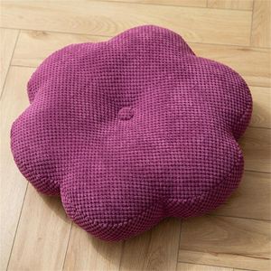 Kudde/dekorativ kudde 3D blommig form användbar bekväm färgglada dekoration lättvikt kudde stärker bra motståndskraft för sovrummet