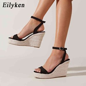 Nxy Sandalen Neue Mode Plattform Keil für Frauen Sommer Schnalle Riemen Designer Stroh Weben High Heels Schuhe