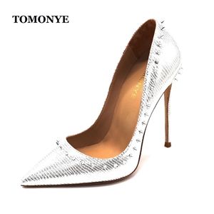 Tomonye Brand Custom Faça prata GLITTER SHARAUTUMN Sapatos de casamento Sexy Spike Studs de 12 cm de altura bombas Sapatos femininos 210409