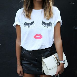 ￖgonfransar kvinnors t-shirt mascara makeup l￤ppar rodna tumblr vouge topp t-shirt tee