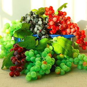 Party Supplies Artificial Fruit Grapes Plastic Fake Leaves Christmas Home Garden Wedding Party Decoration Food Photography Props 20220513 D3