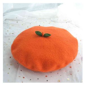 Berretto arancione con foglie verdi carine Kawaii Lolita Girl Fruit Hat Berretto di lana fatto a mano Donna Primavera Autunno Inverno Cappelli J220722