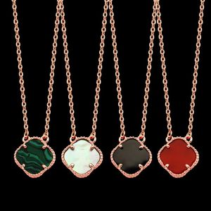 Collana di design di lusso da donna in stile classico di alta qualità Collana in acciaio al titanio con quadrifoglio Pendenti con collane Coppia gioielli di fidanzamento