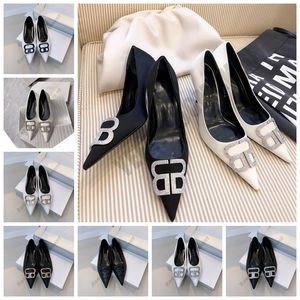 Damen flache High Heels Paris Diamond spitze Sandalen Französische Sandalen Seide weiß schwarz Stiletto