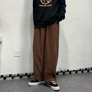 Men's Korean Style Retro Trend Sweatpants Corduroy Fabric Solid Color Straight Casual Pants Loose Brown Color Trousers 220816