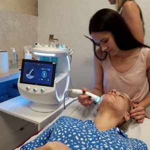 Çok Fonksiyonlu 7 Arada 1 Sihirli Ayna İzleme Aqua H2O2 Oksijen Jet Peel Hydra Su Oksijen Pırlanta Dermabrazyon Yüz Makinesi