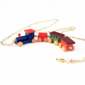 Подвесные ожерелья мода прекрасная красочная мини -поезда с длинным цепным ожерельем крутой милый модный подарка детские подарки украшения