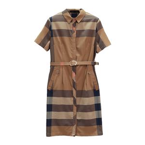 Abito da stilista da donna Camicetta a maniche corte da donna estiva 2023 Camicia da festa scozzese casual con cintura