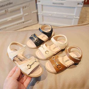 Baby vintage sandaler 2022 nya sommar barn flickor pu metall sequined butterfly knut strand prinsessa sandal toddler barn skor g220418