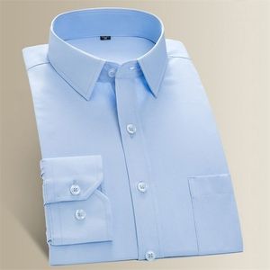 Plus Duży rozmiar 8XL 7XL 6XL Męska koszula z długim rękawem z długim rękawem Casual Sukienka Solid Color Rutynowe Fit Design Business Male Social Shirts 220401