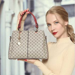 Shoulder Bags Women Fashion New Large-Capacity Ancient Print Mother Handbag Shoulder Messenger Bag Women 2023 Top Quality