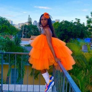 Levendige Short Party Jurken Ruffled Trendy Orange Tulle Formal Jurk Tiered Front Back Long Extra Puffy Prom Gowns Casual