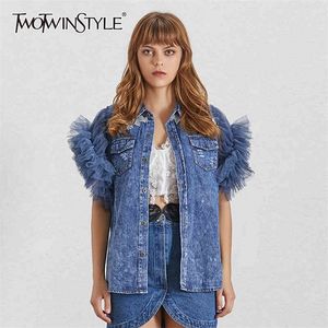 Twotwinstyleカジュアルパッチワークメッシュジャケット女性ラペルノースリーブストリートウェアデニムジャケット女性ファッション服スプリング210517