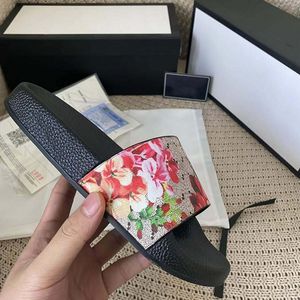 Designer-Slides für Damen und Herren, Luxus-Sandalen, Markensandalen aus echtem Leder, Flip-Flop-Flats, Slide-Freizeitschuhe, Sneakers, Stiefel vonbagshoe1978 50