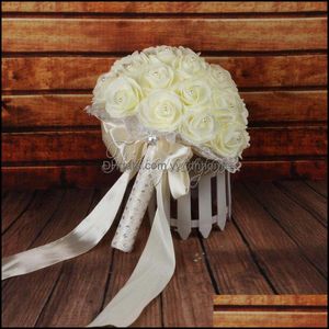 Ghirlande di fiori decorativi Forniture per feste festive Giardino domestico Bouquet da sposa all'ingrosso Schiuma artificiale Rose Wedding con perle Strass