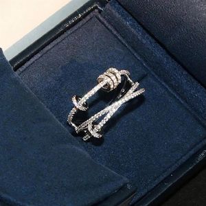 Luxurys Desingers ring pekfingerringar Kvinnlig modepersonlighet Ins Trendy Nisch Design Tid för att köra Internet Celebrity Ring E282m