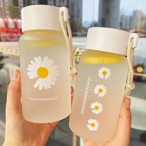 Новый 500mlsmall Daisy Frosted Plastic Cup Creative Men и Women Anti-Fall Water Cup Outdoor Sports PortableCup