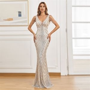 Yidingzs Women Feading Dress Long Prom Deep V Neck Silver Cecin Even Sexy Party Maxi 18691 220705