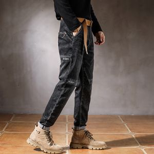Модные джинсы для мужчин, эластичные весенне-осенние черные серые тонкие прямые карманы, дизайнерский стиль, уличная одежда, джинсовые брюки без ремня CX220401