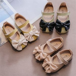 Spring Girls Leather Princess Western Style Single Soft Sole Peas Flower Girl Black Shoes 220615