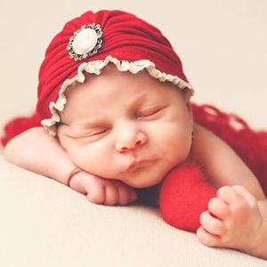 Hårtillbehör 0-6 månader Född babyflickor mjuka bomullsmöss med Diamond Bebes Red Bonnet Po Props Birthday for Infanthair