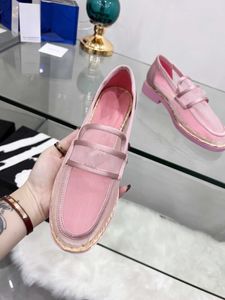 أعلى جودة 2022 ربيع الخريف صندل جديد للتنفس الجلود الأصلية فالت الكعوب Fall Fall Shoes تصميم العلامة التجارية Silk Sandals