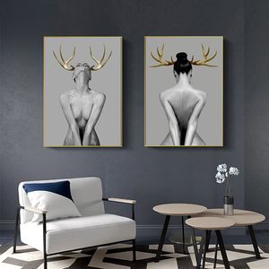 Nordic Antlers Girls Canvas Painting Nude Art Bild Skriver ut Poster Golden Deer Woman Wall Bilder för vardagsrum Modern inredning